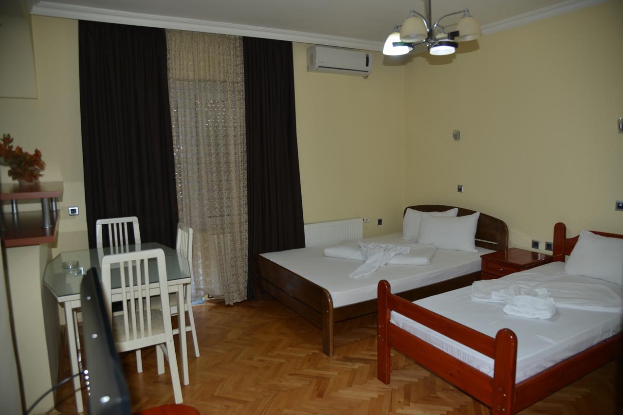 Hotel Bella Donna Κουμάνοβο Εξωτερικό φωτογραφία