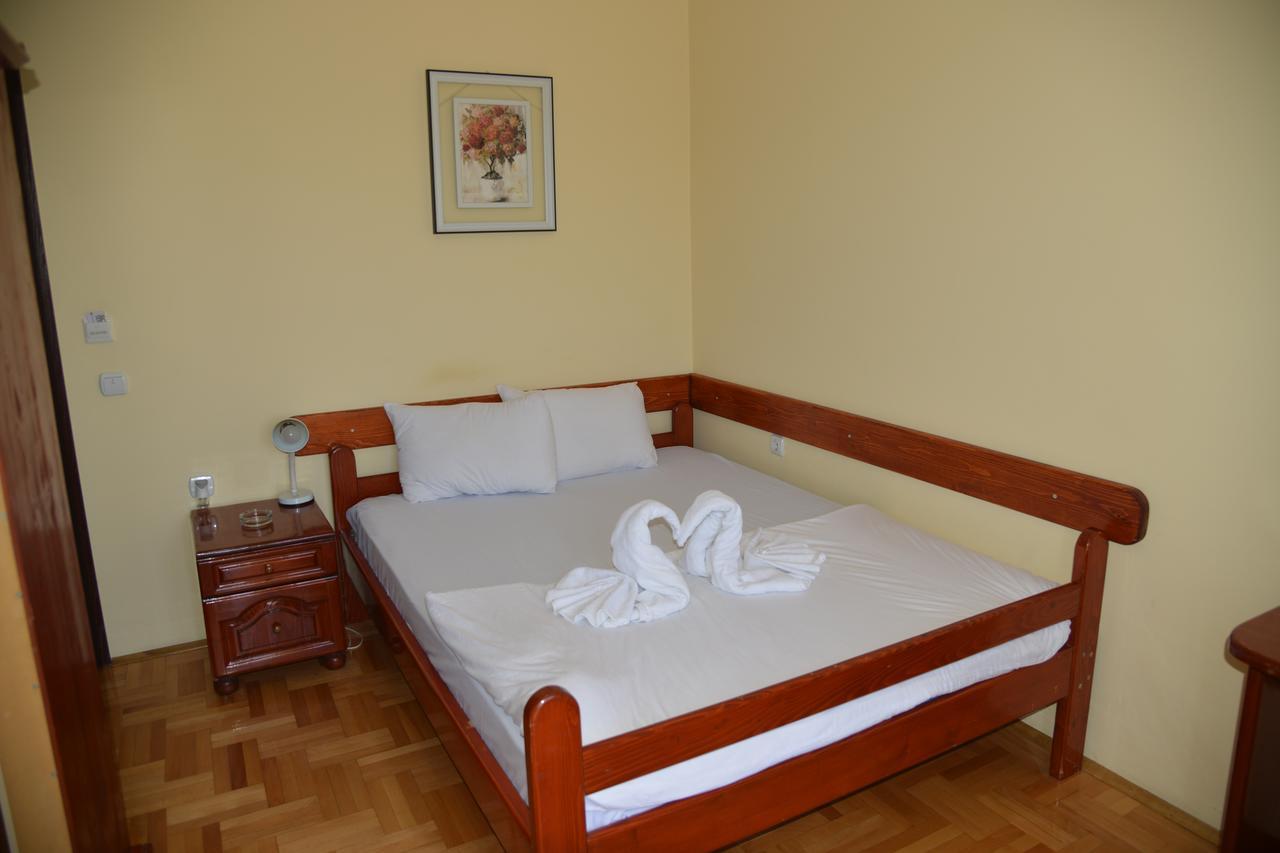 Hotel Bella Donna Κουμάνοβο Εξωτερικό φωτογραφία