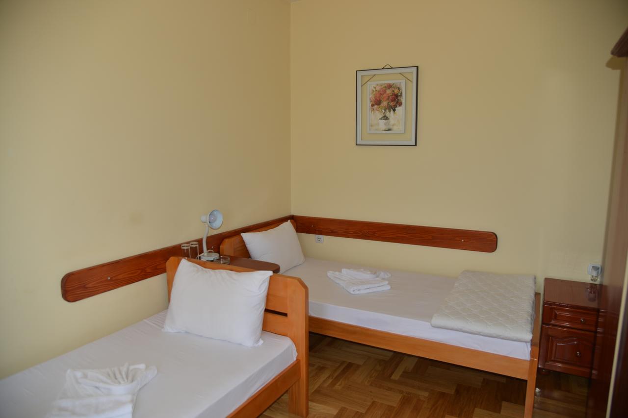 Hotel Bella Donna Κουμάνοβο Εξωτερικό φωτογραφία