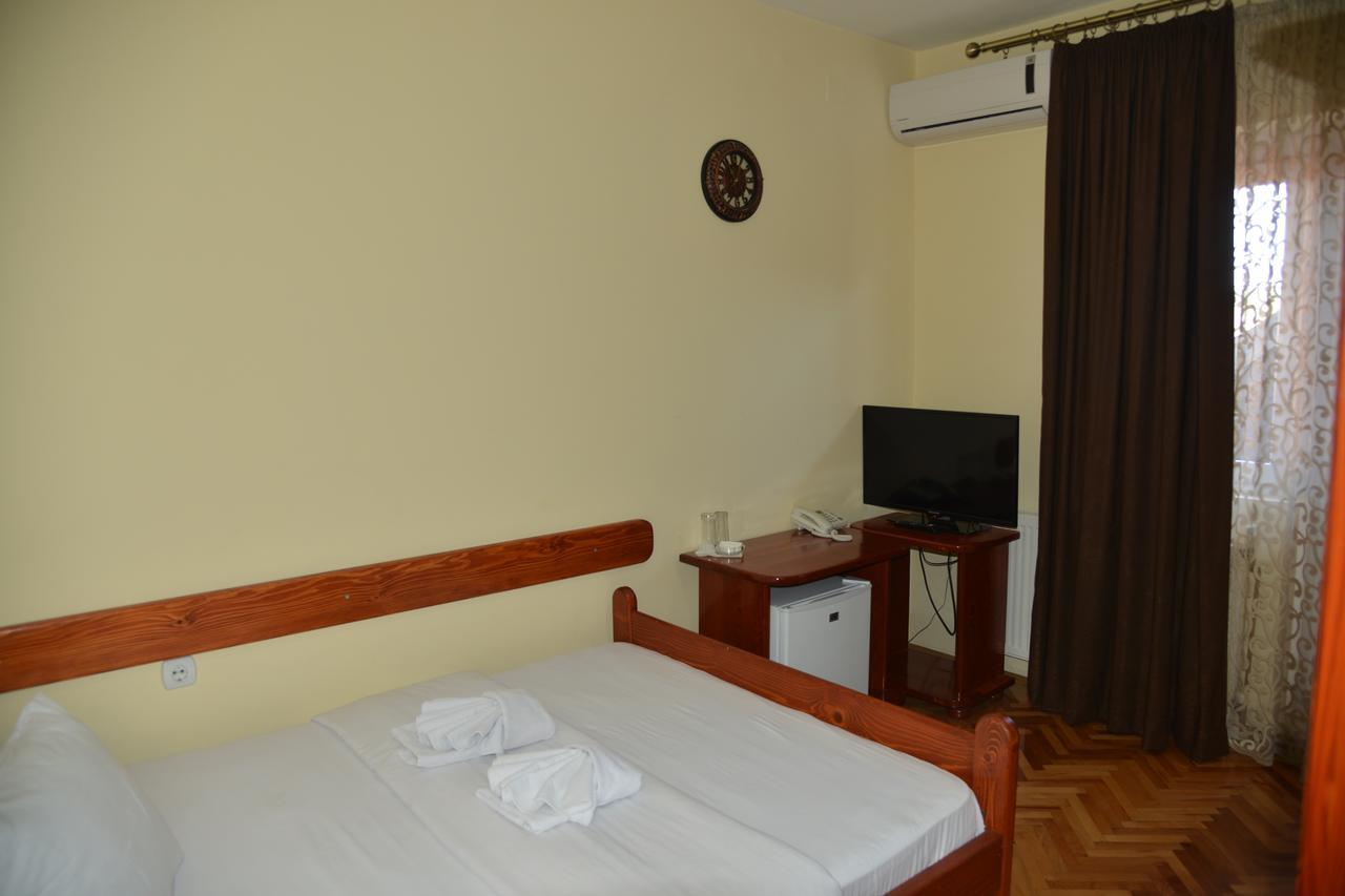 Hotel Bella Donna Κουμάνοβο Εξωτερικό φωτογραφία