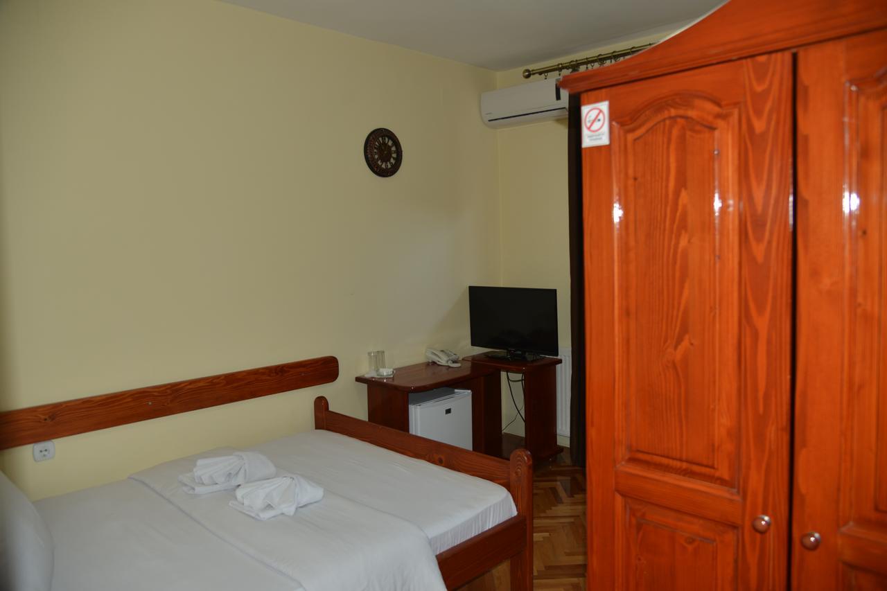 Hotel Bella Donna Κουμάνοβο Εξωτερικό φωτογραφία
